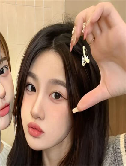 哈里斯是谁的女人_卿卿日常在线观看_花儿与少年什么时候播